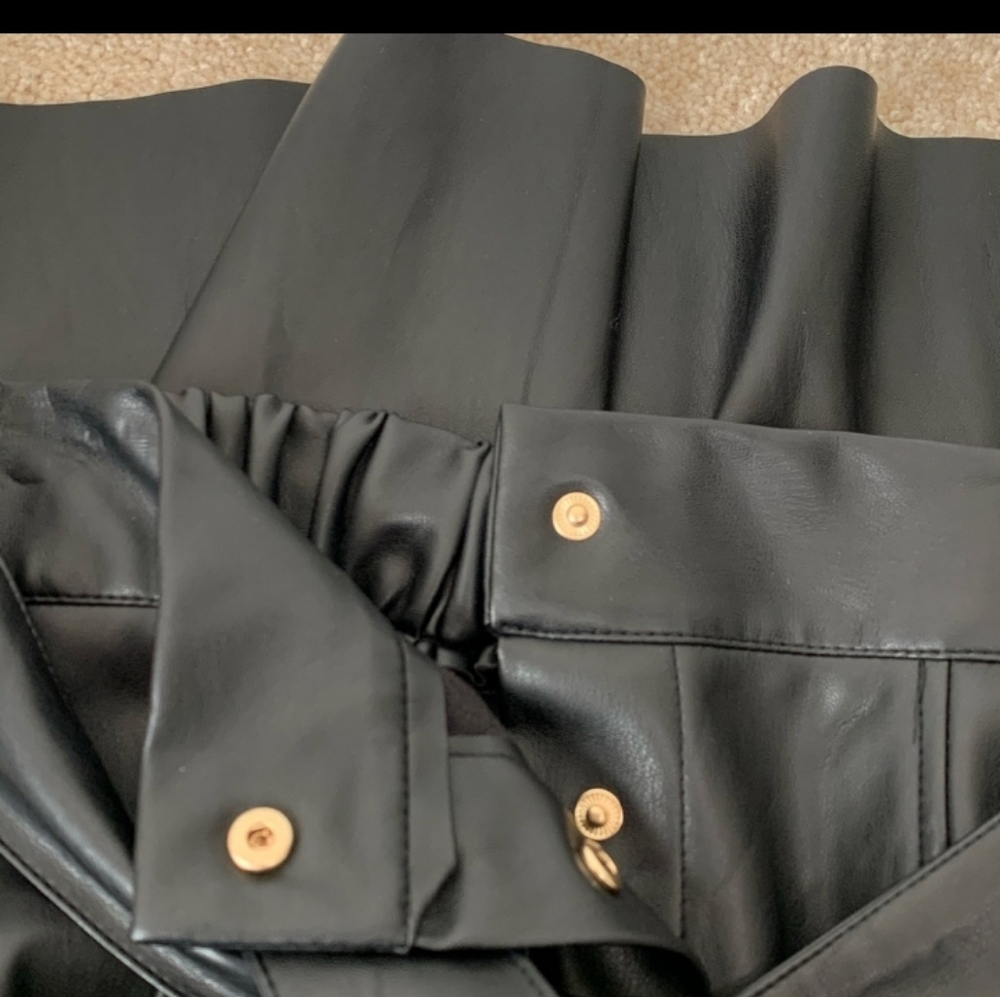 Zara Woman 2019 A-Line Black Faux Leather Skirt- L - Picture 4 of 6